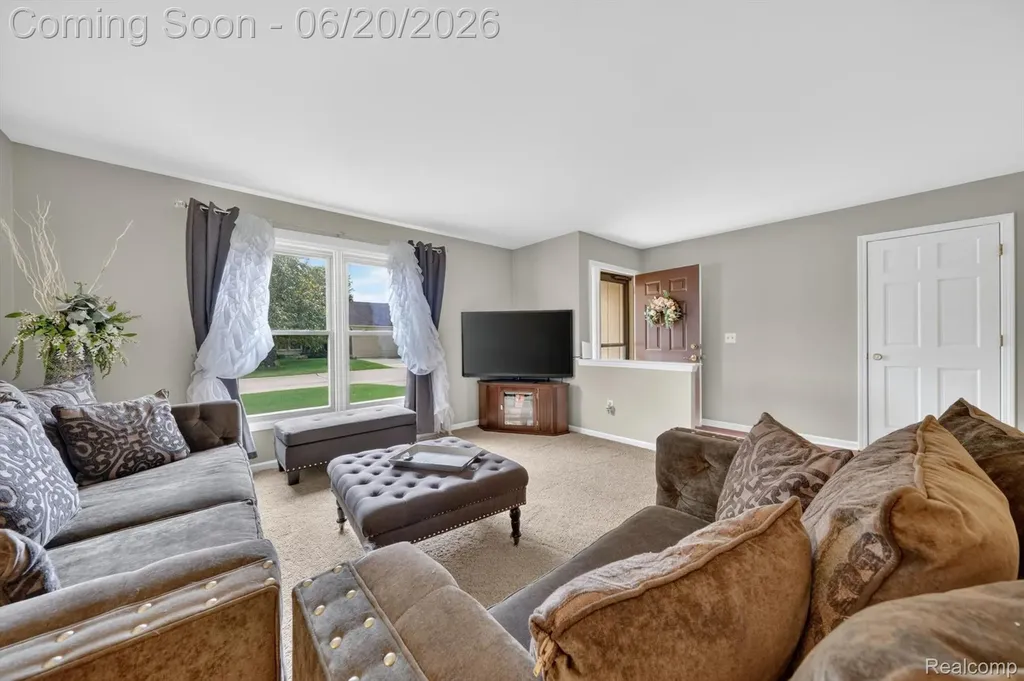 15905 New Bedford Drive Clinton Charter Township MI 48038