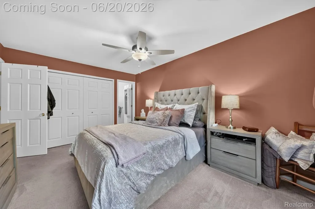 15905 New Bedford Drive Clinton Charter Township MI 48038