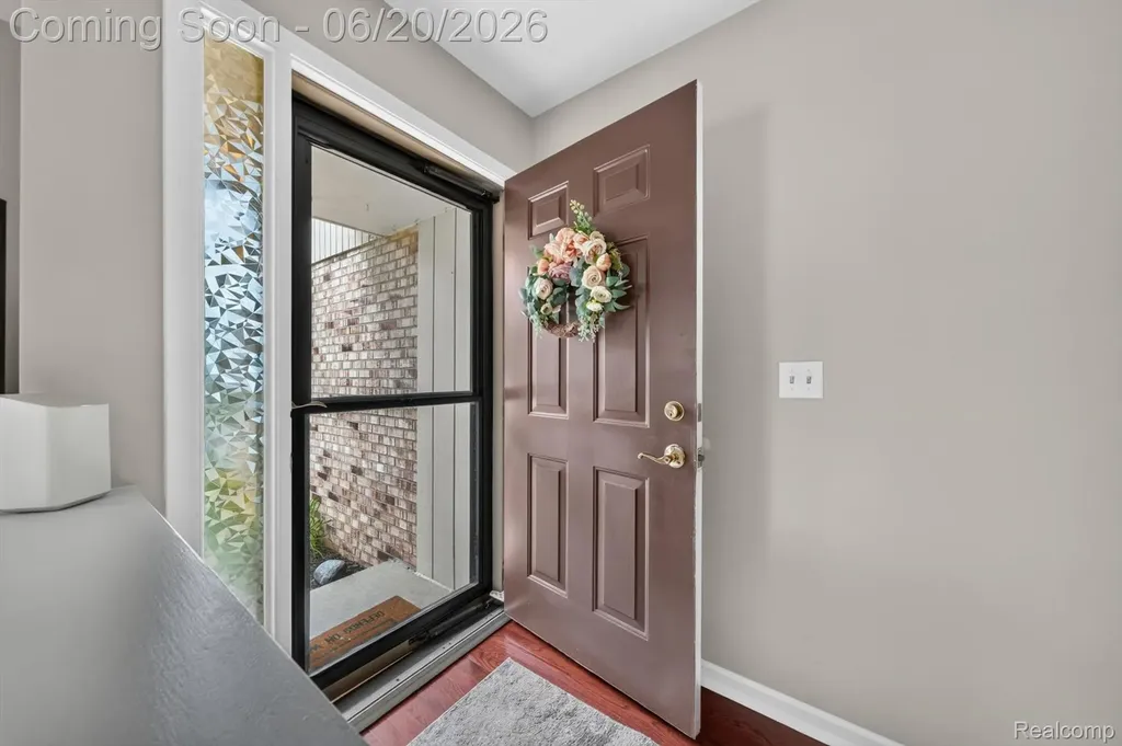 15905 New Bedford Drive Clinton Charter Township MI 48038