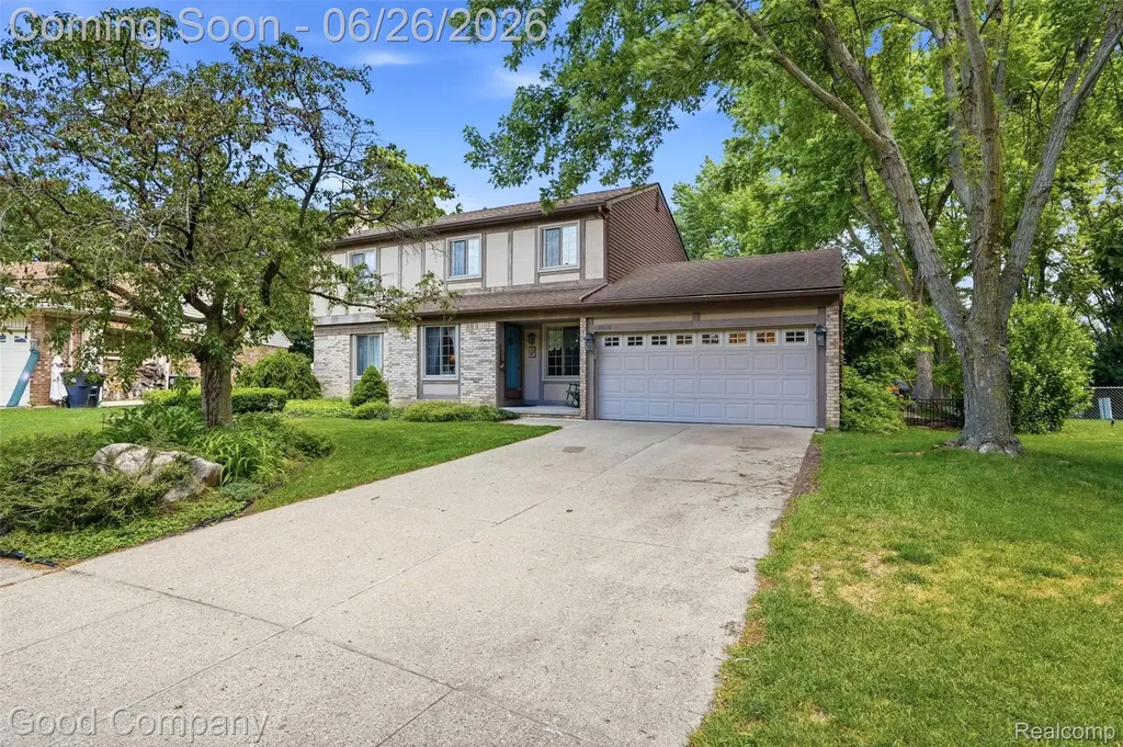 38630 Meeting House Lane Livonia City MI 48154