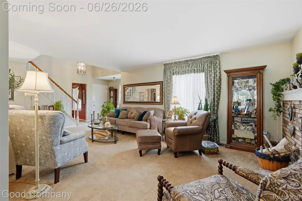 38630 Meeting House Lane Livonia City MI 48154