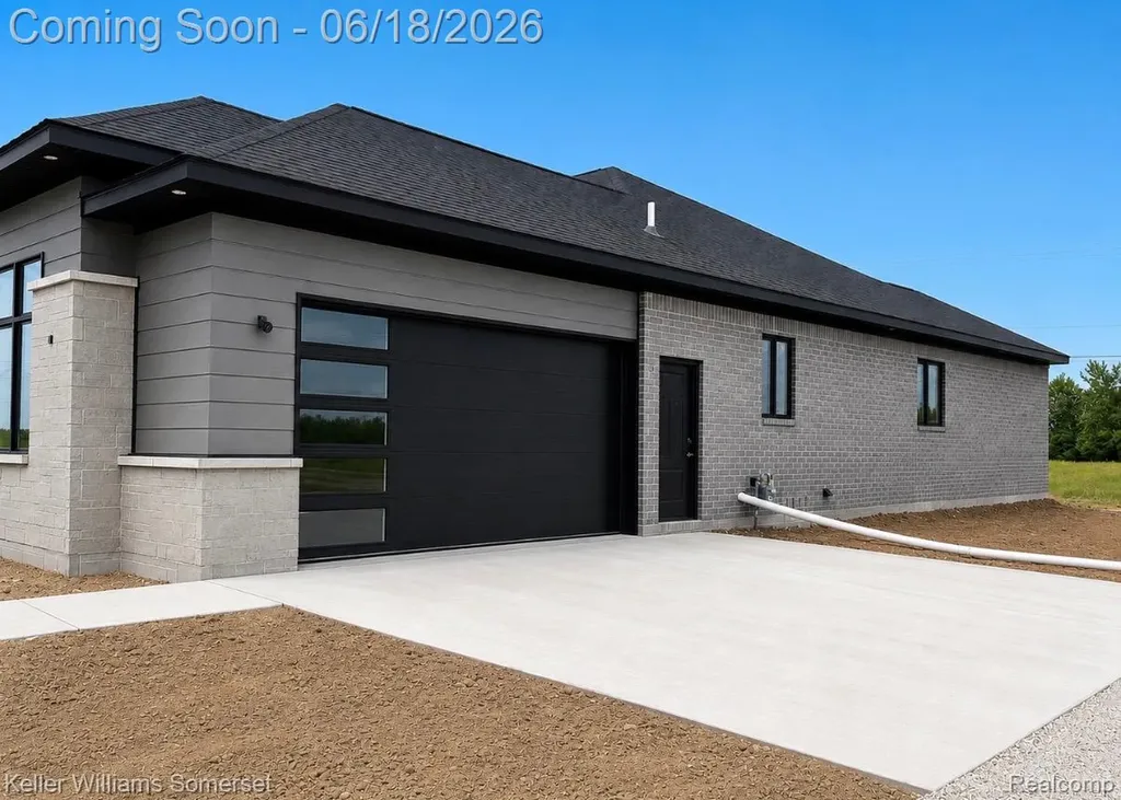 7085 Dryden Road Almont Township MI 48003