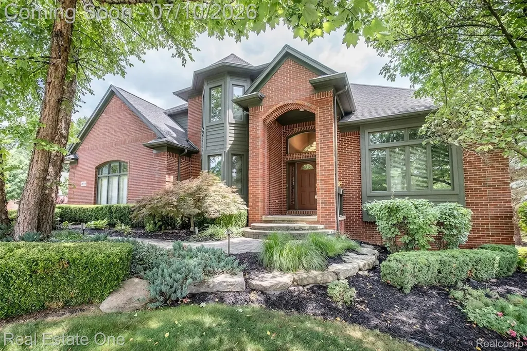 4488 Philip Commerce Charter Township MI 48382