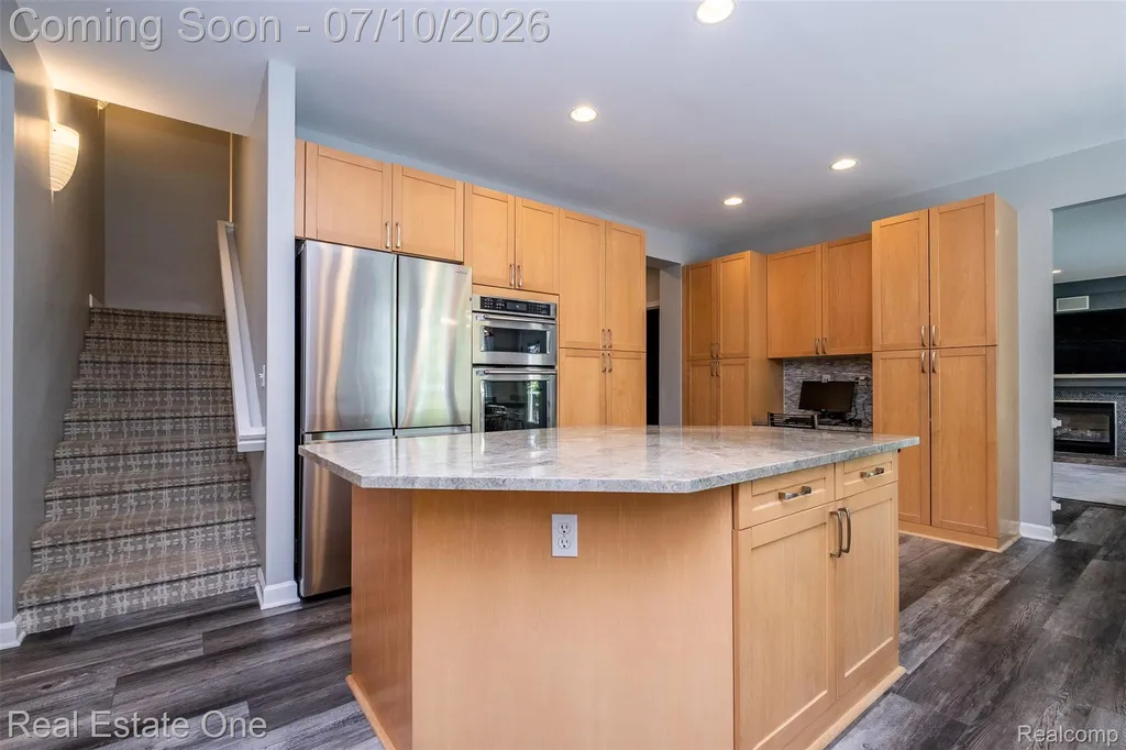 4488 Philip Commerce Charter Township MI 48382