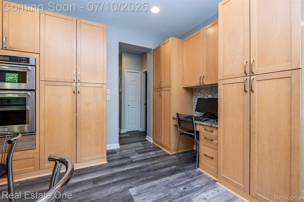 4488 Philip Commerce Charter Township MI 48382