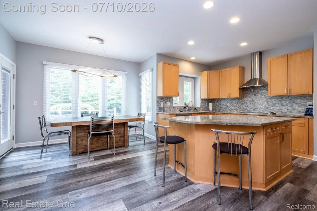 4488 Philip Commerce Charter Township MI 48382