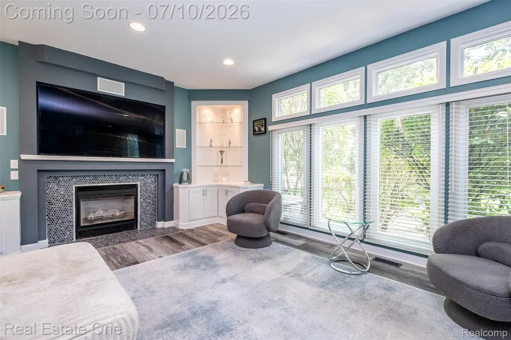 4488 Philip Commerce Charter Township MI 48382
