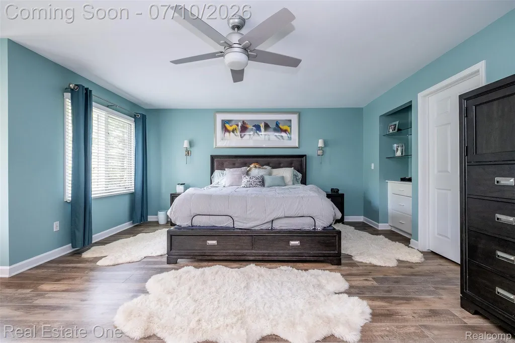 4488 Philip Commerce Charter Township MI 48382