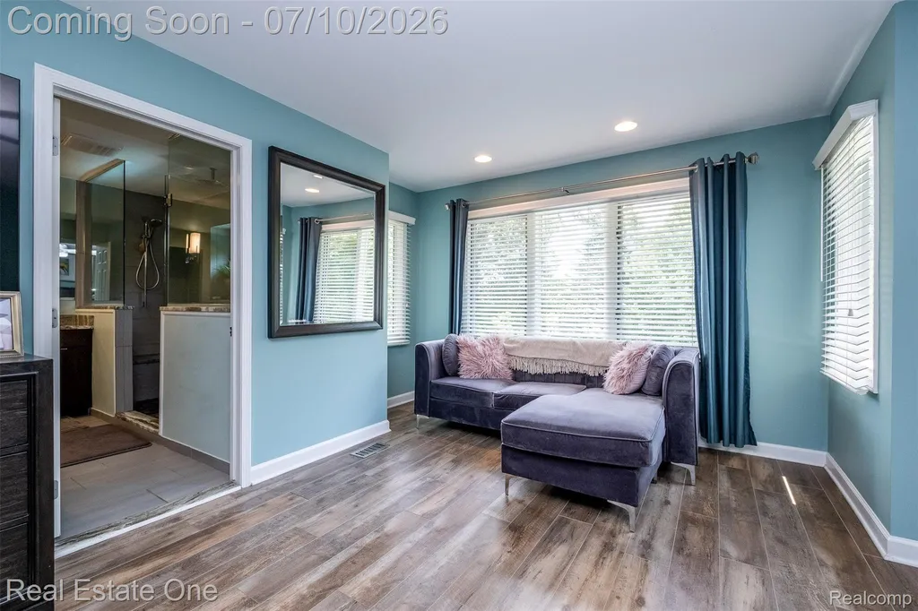 4488 Philip Commerce Charter Township MI 48382