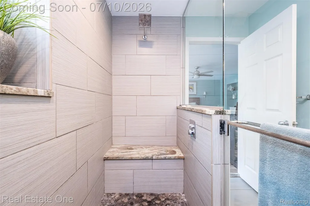 4488 Philip Commerce Charter Township MI 48382