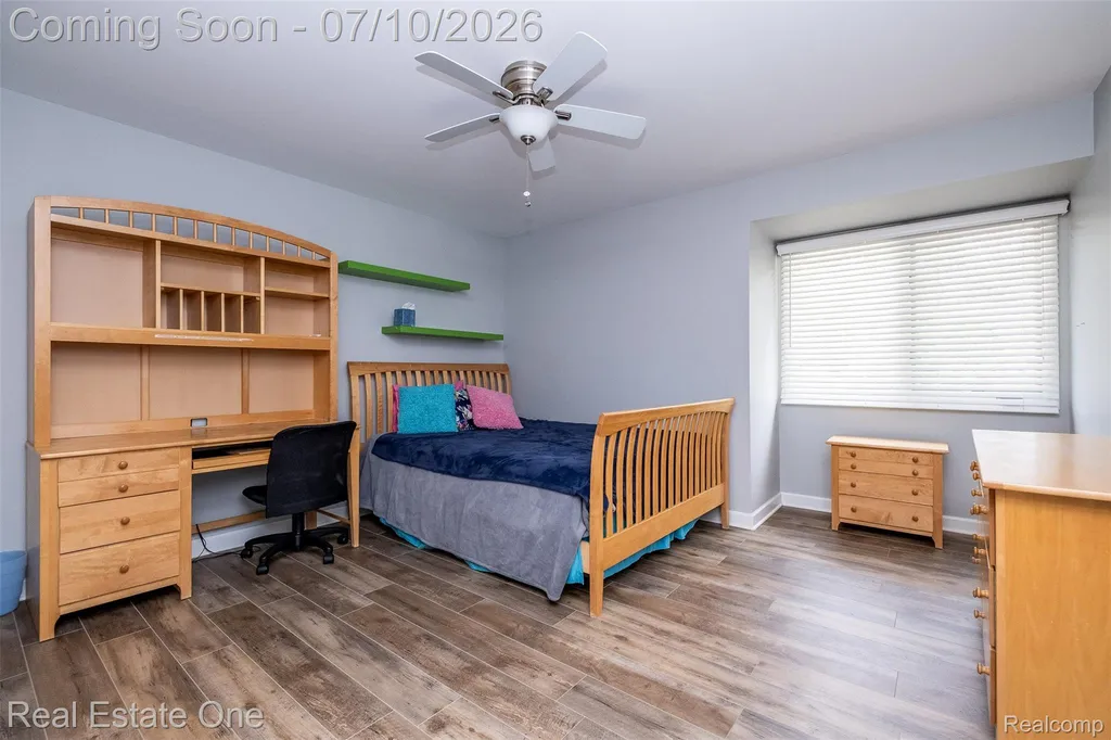4488 Philip Commerce Charter Township MI 48382