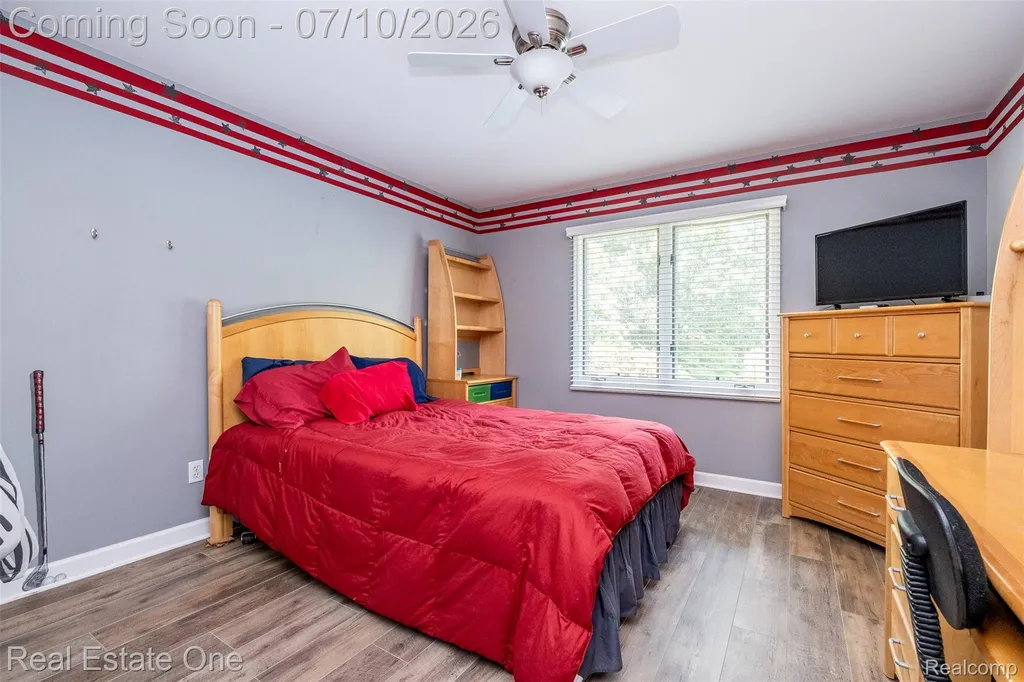 4488 Philip Commerce Charter Township MI 48382
