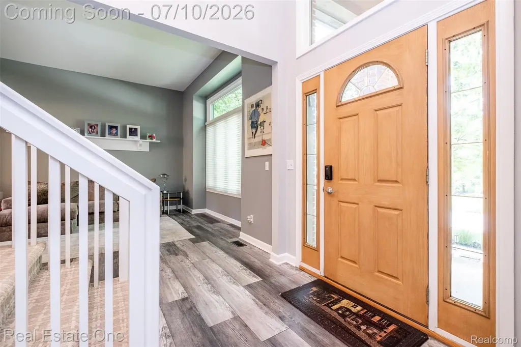 4488 Philip Commerce Charter Township MI 48382