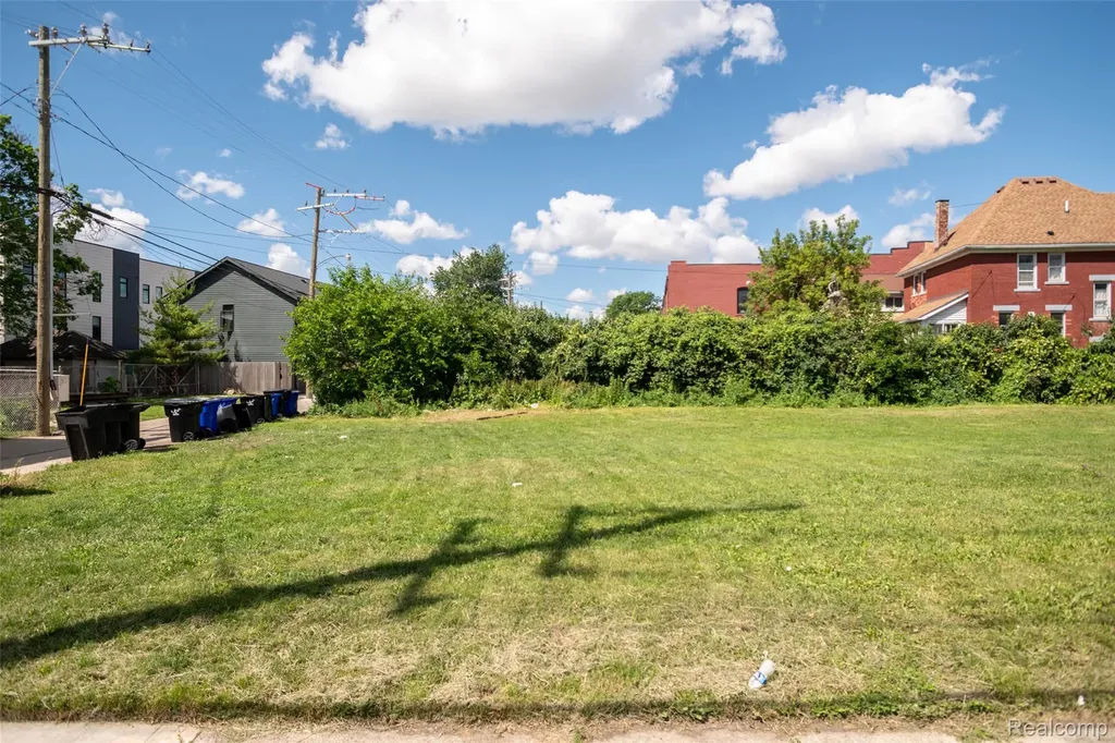 1601 Leverette Street Detroit City MI 48216