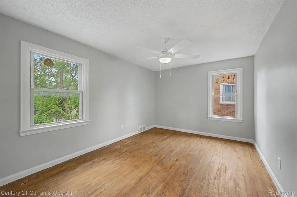 9263 Rosemont St Avenue Detroit City MI 48228