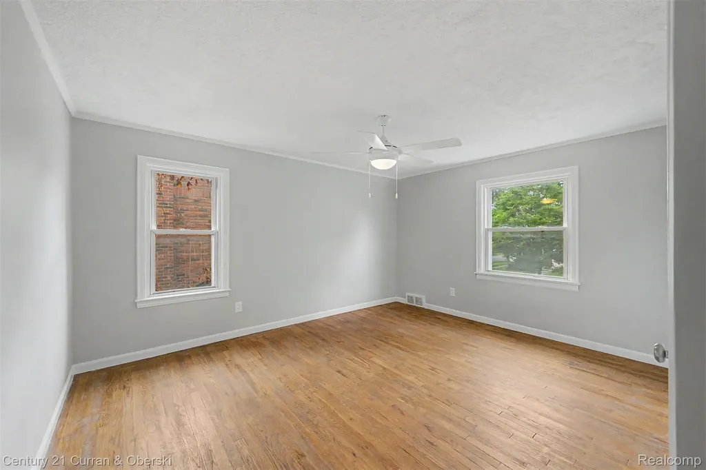 9263 Rosemont St Avenue Detroit City MI 48228