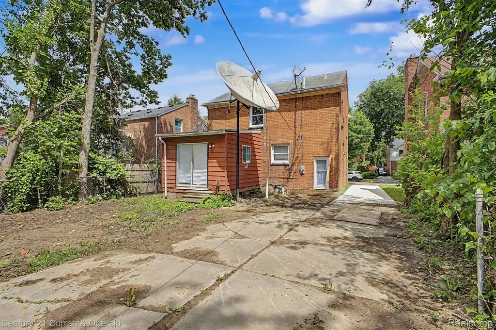 9263 Rosemont St Avenue Detroit City MI 48228