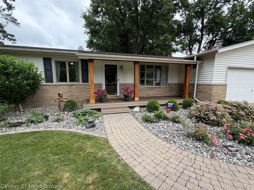 3259 N Seymour Road Flushing Charter Township MI 48433