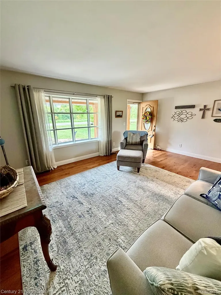 3259 N Seymour Road Flushing Charter Township MI 48433