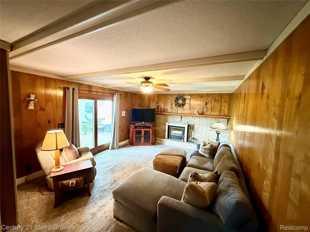 3259 N Seymour Road Flushing Charter Township MI 48433