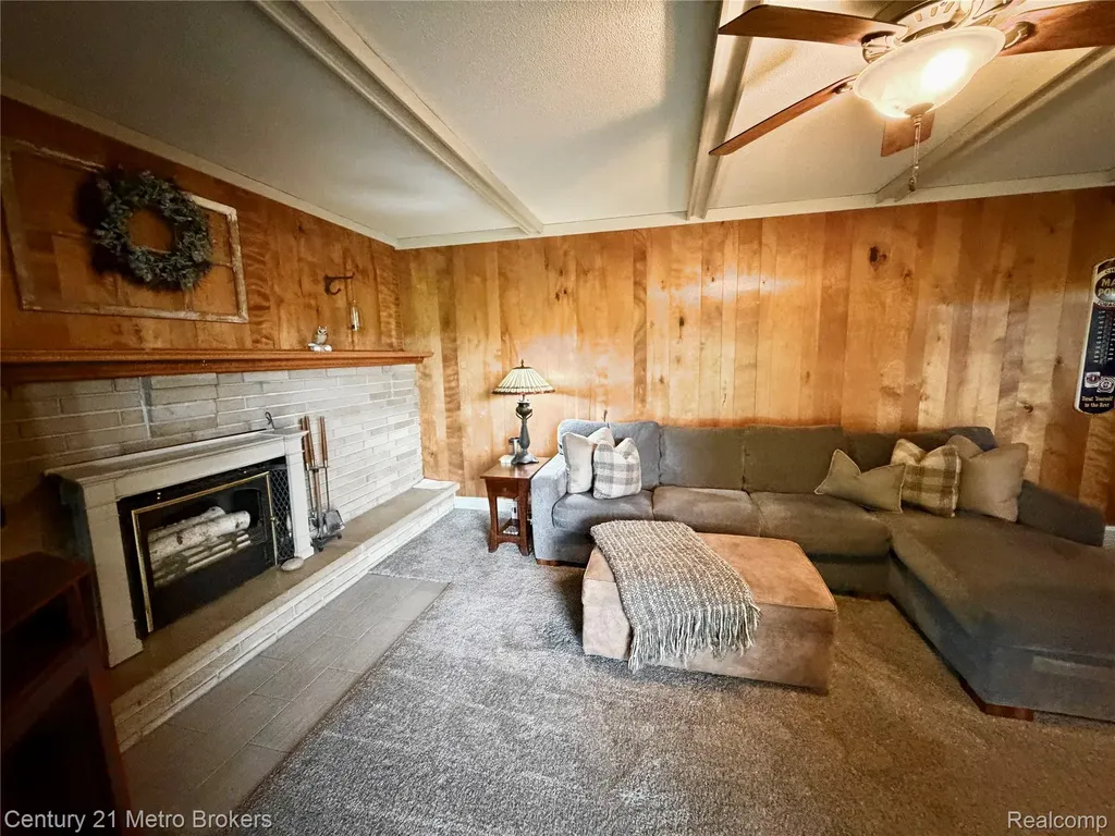 3259 N Seymour Road Flushing Charter Township MI 48433