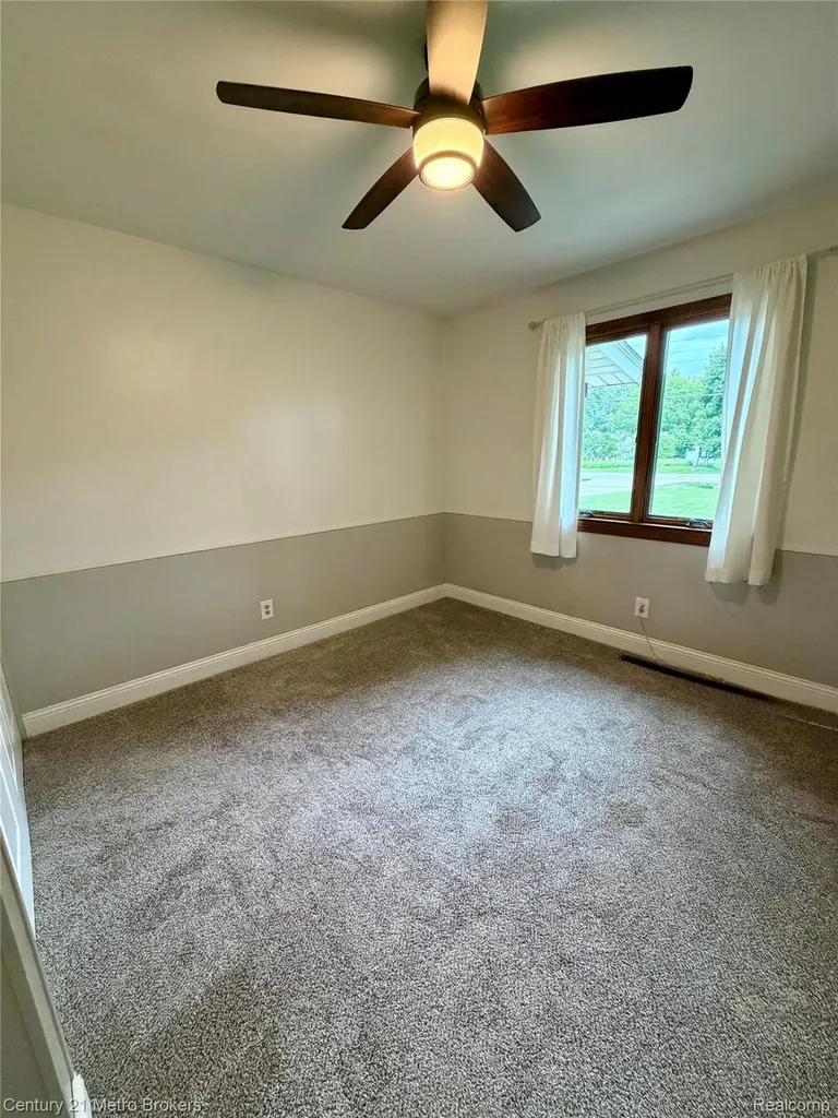 3259 N Seymour Road Flushing Charter Township MI 48433