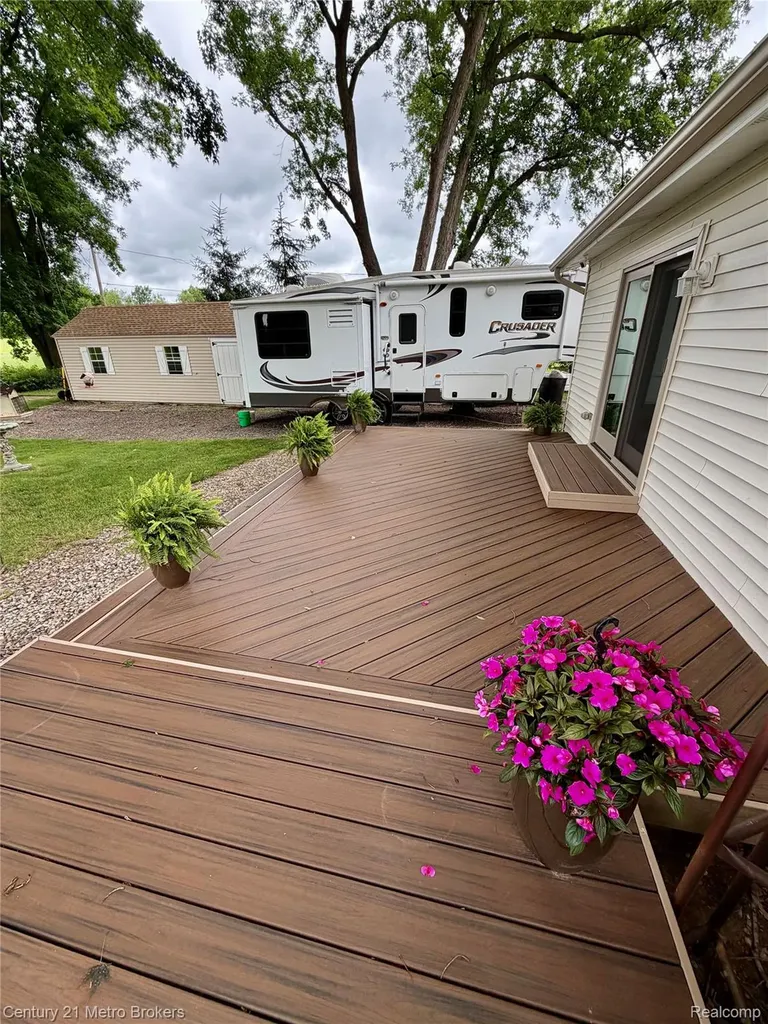 3259 N Seymour Road Flushing Charter Township MI 48433