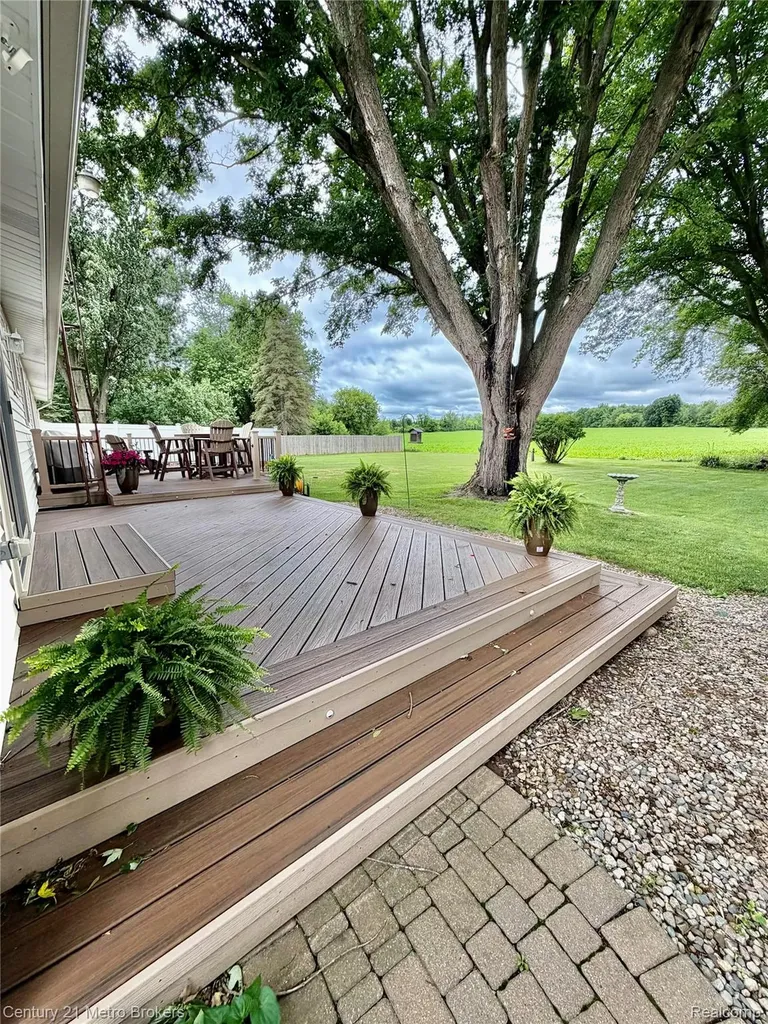 3259 N Seymour Road Flushing Charter Township MI 48433