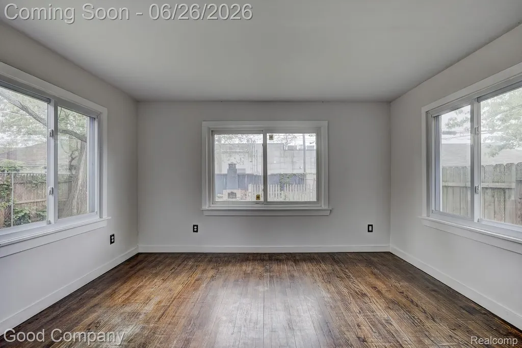 20259 Warrington Drive Detroit City MI 48221