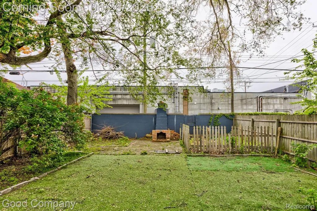 20259 Warrington Drive Detroit City MI 48221