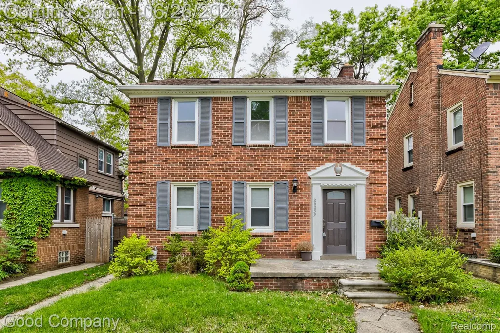20259 Warrington Drive Detroit City MI 48221