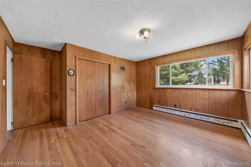 1965 Muer Drive Troy City MI 48084