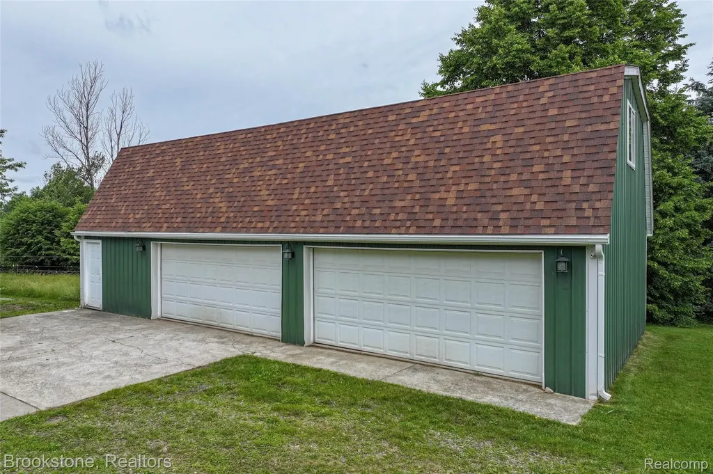 12152 Hoisington Road N Argentine Township MI 48436