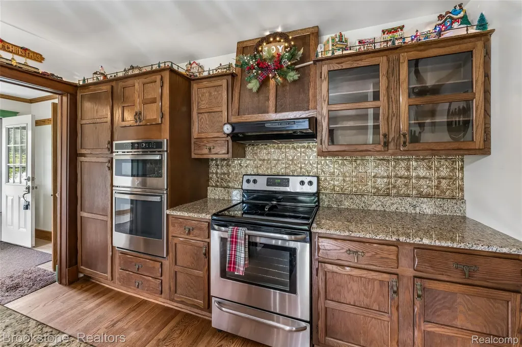 12152 Hoisington Road N Argentine Township MI 48436