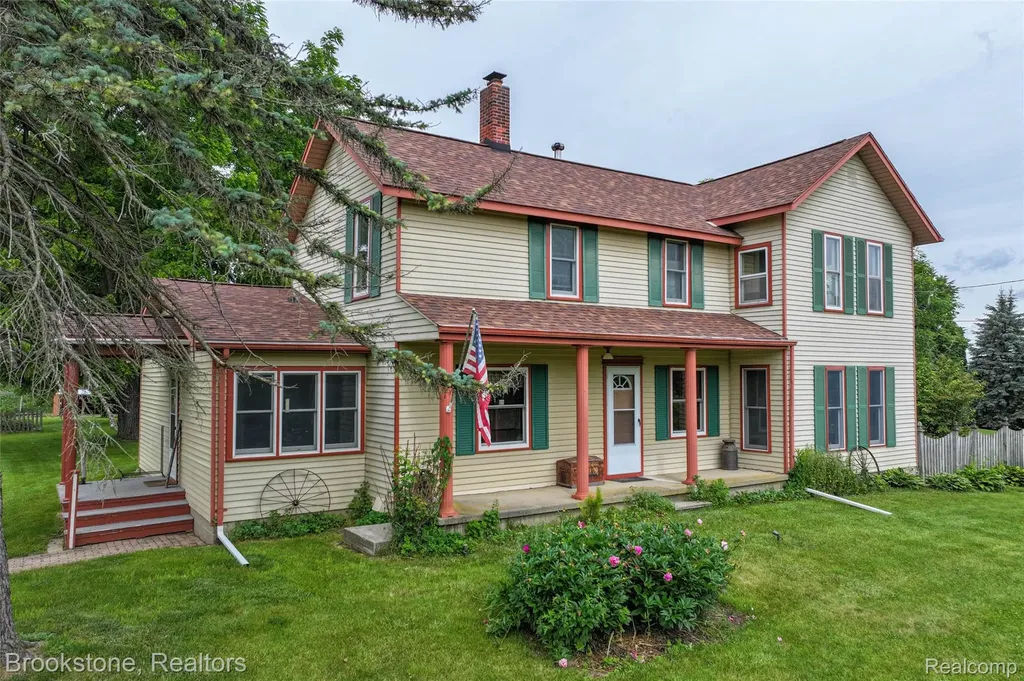 12152 Hoisington Road N Argentine Township MI 48436