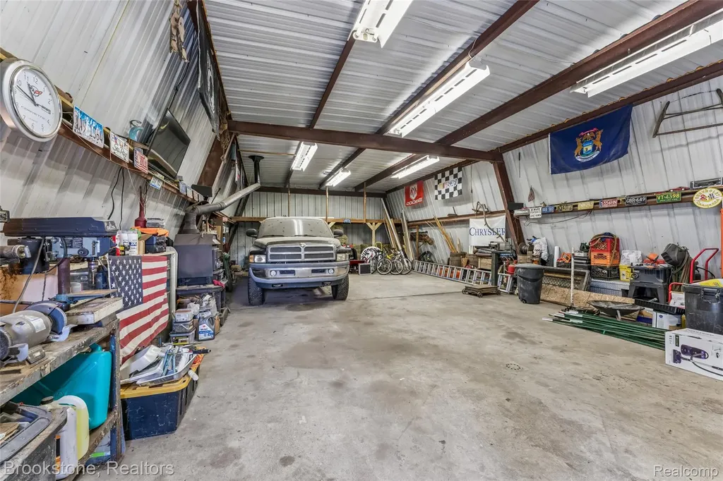 12152 Hoisington Road N Argentine Township MI 48436