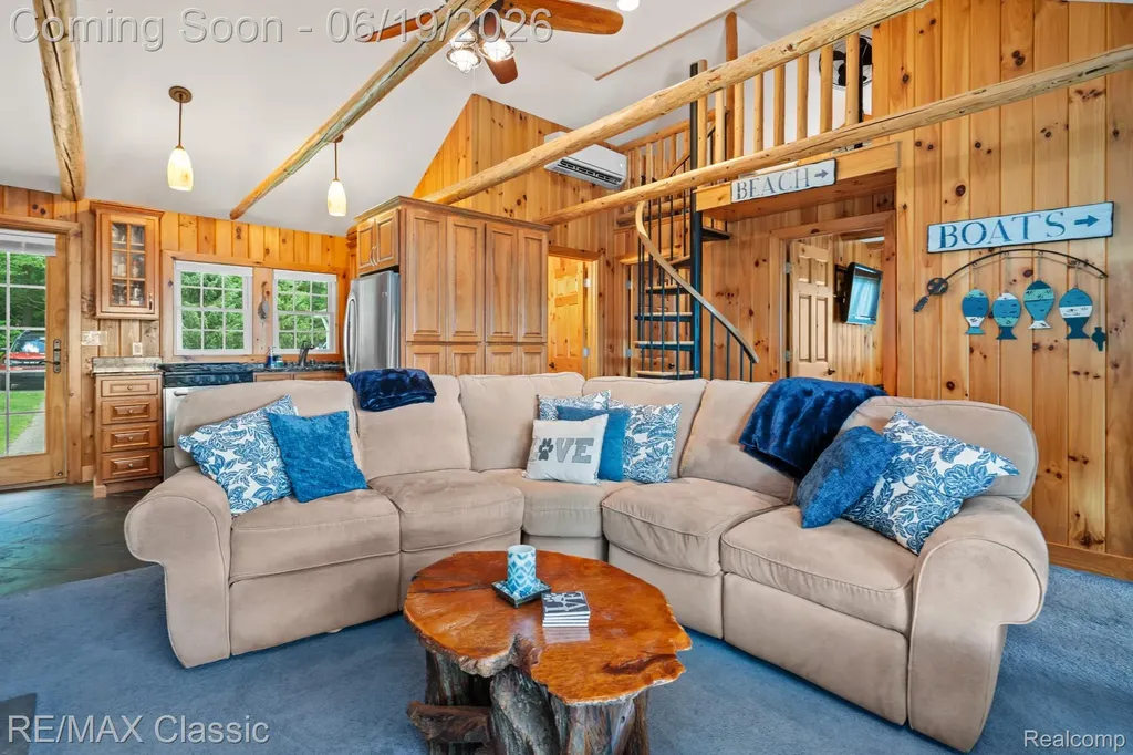5286 Edgelake Drive Hamburg Township MI 48169