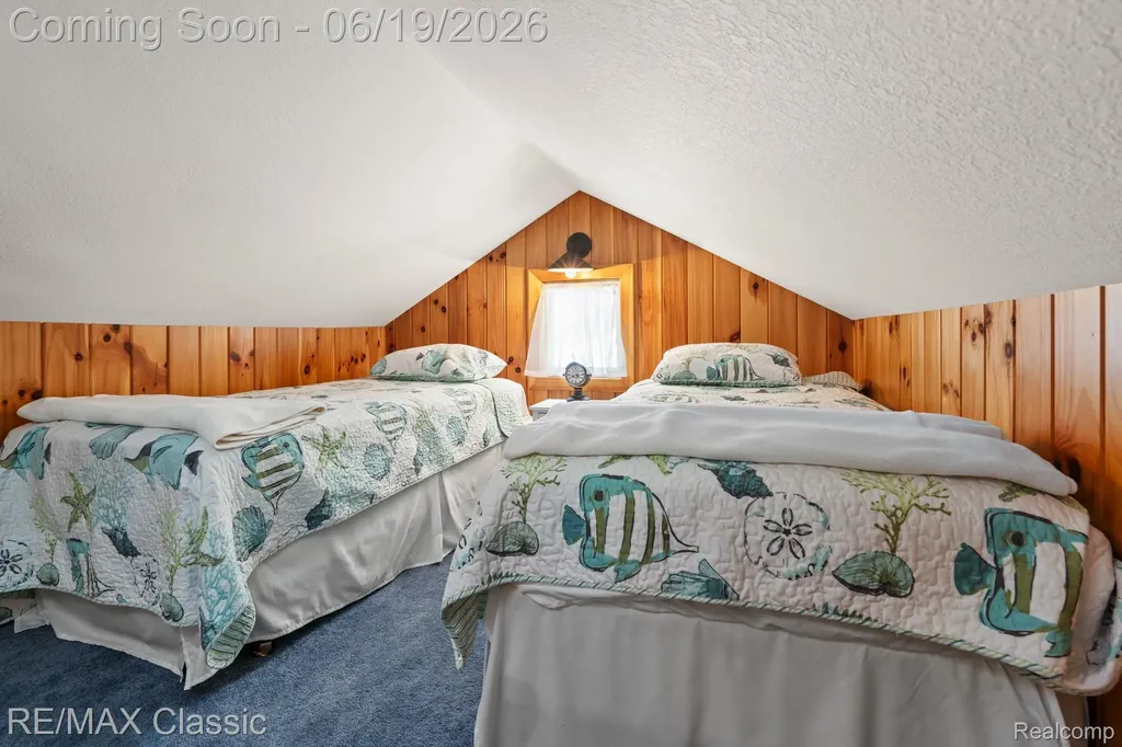 5286 Edgelake Drive Hamburg Township MI 48169