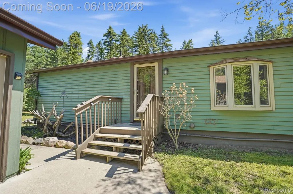 3167 Roods Lake Road Mayfield Township MI 48446