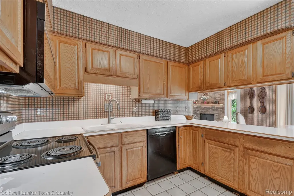 6656 Snowshoe Lane Genoa Township MI 48116