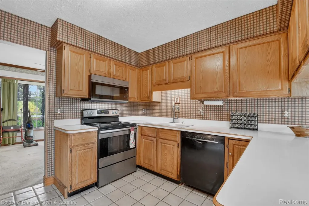 6656 Snowshoe Lane Genoa Township MI 48116
