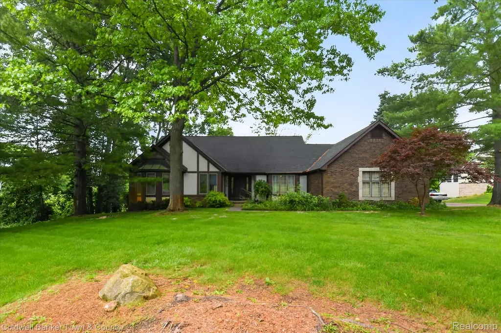 6656 Snowshoe Lane Genoa Township MI 48116