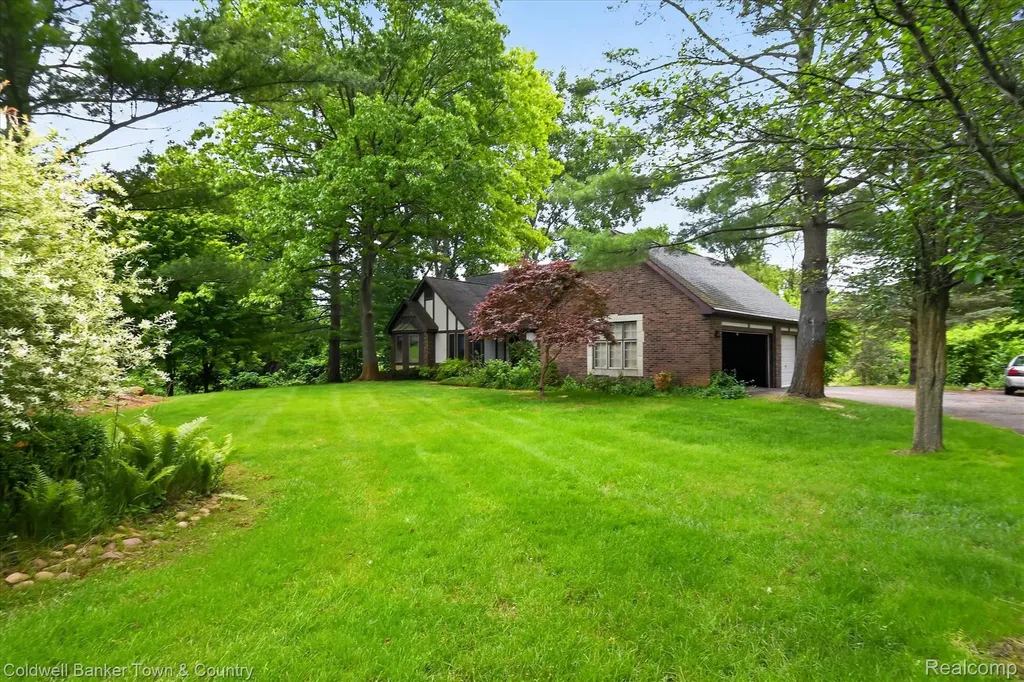 6656 Snowshoe Lane Genoa Township MI 48116