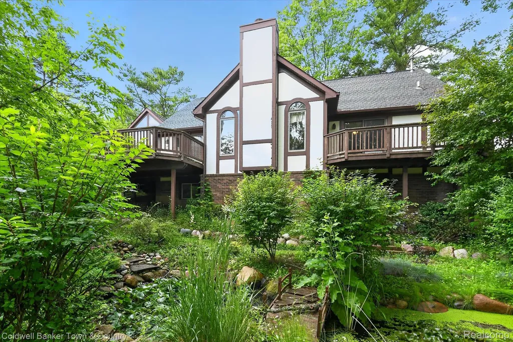 6656 Snowshoe Lane Genoa Township MI 48116