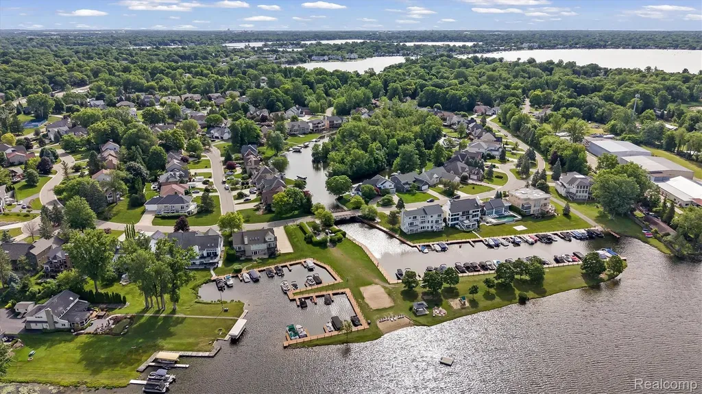 1062 Forest Bay Drive Waterford Charter Township MI 48328