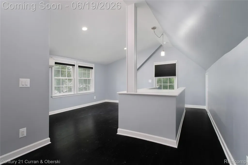 13631 Labelle Street Oak Park City MI 48237
