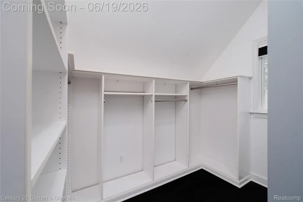 13631 Labelle Street Oak Park City MI 48237