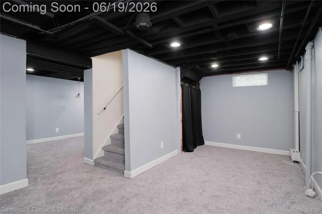 13631 Labelle Street Oak Park City MI 48237