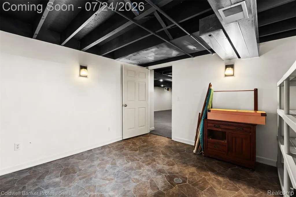 6371 W Morgan Circle W Westland City MI 48185