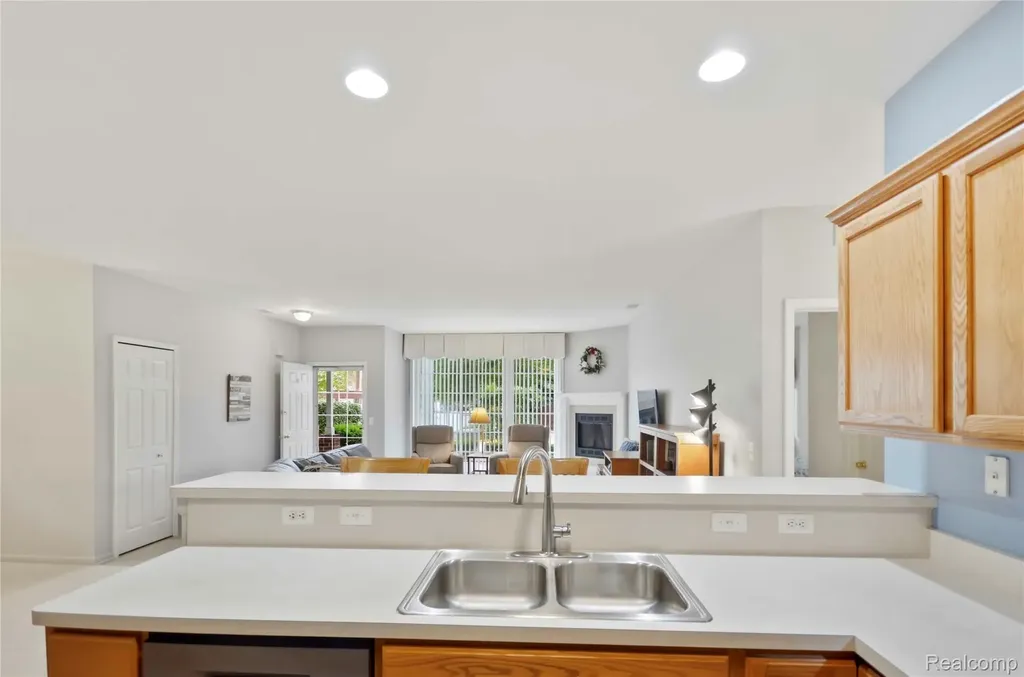 14246 Moravian Manor Circle Sterling Heights City MI 48312